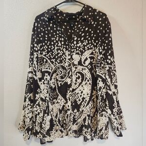 Lane Bryant Espresso And Cream Crinkle V-Neck Button Down Blouse Size 18/20